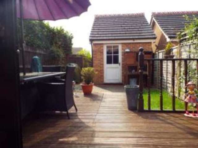  Image of 2 bedroom End of Terrace for sale in Hale End Bracknell RG12 at The Warren Bracknell Easthampstead, RG12 9YH
