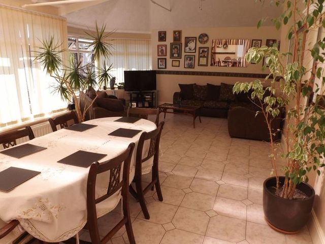  Image of 6 bedroom Detached house for sale in Long Lane Bradwell Great Yarmouth NR31 at Long Lane Bradwell Great Yarmouth, NR31 8PW