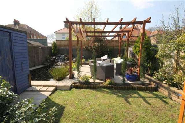  Image of 3 bedroom Semi-Detached house for sale in Bramley Road Broadwater Worthing BN14 at Broadwater, BN14 9DR