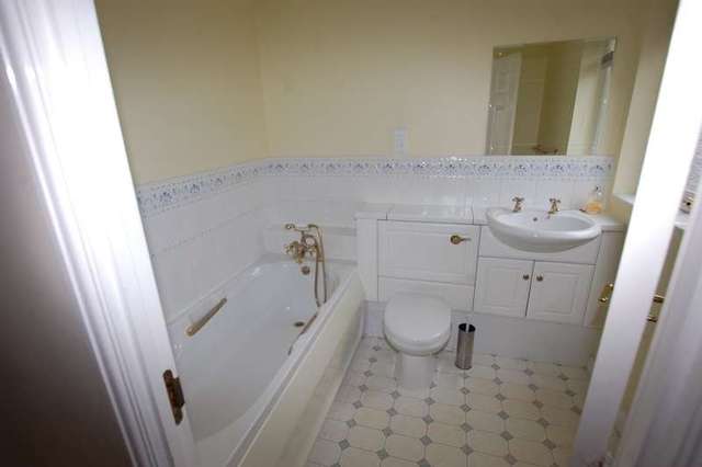  Image of 2 bedroom Flat to rent in Brennus Place Chester CH1 at Chester Cheshire, CH1 2NE