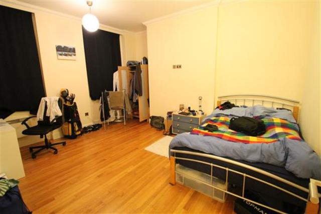  Image of 2 bedroom Apartment for sale in Brighton Road Purley CR8 at Purley, CR8 4DB