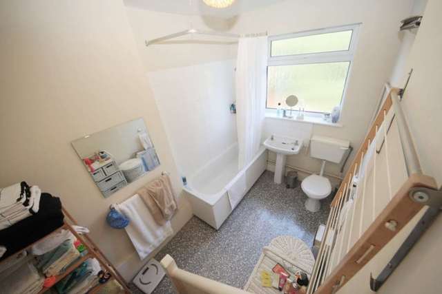  Image of 1 bedroom Flat to rent in Brixton Hill London SW2 at Brixton Hill Brixton London, SW2 1QN
