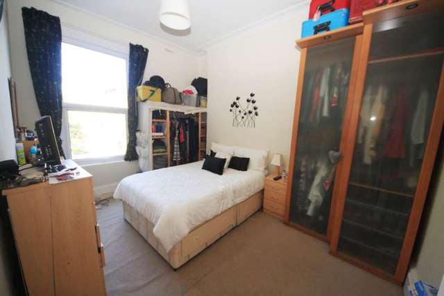  Image of 1 bedroom Flat to rent in Brixton Hill London SW2 at Brixton Hill Brixton London, SW2 1QN