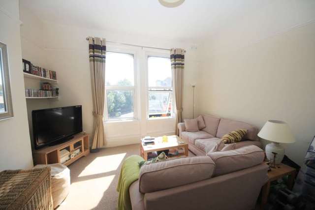  Image of 1 bedroom Flat to rent in Brixton Hill London SW2 at Brixton Hill Brixton London, SW2 1QN