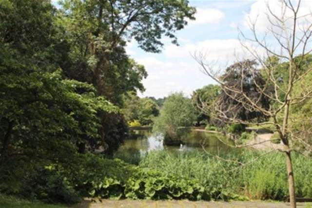  Image of 2 bedroom Flat to rent in Bromley Road Bromley BR1 at Bromley, BR1 4PA