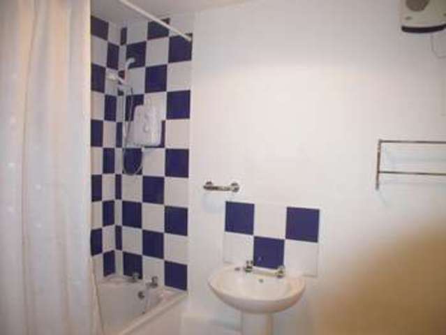  Image of 1 bedroom Flat to rent in Bromsgrove Road Batchley Redditch B97 at Bromsgrove Road  Redditch, B97 4RL