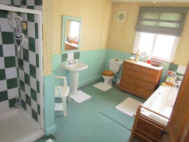  Image of 6 bedroom Semi-Detached house for sale in Bromwich Road Worcester WR2 at Worcester Worcestershire Worcester, WR2 4AR