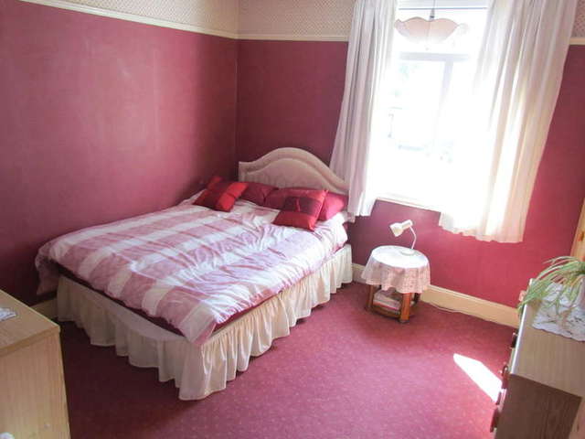  Image of 6 bedroom Semi-Detached house for sale in Bromwich Road Worcester WR2 at Worcester Worcestershire Worcester, WR2 4AR