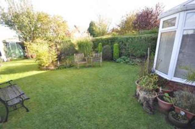  Image of 3 bedroom Semi-Detached house to rent in Brookfield Lane Macclesfield SK11 at Macclesfield Cheshire Macclesfield, SK11 7DQ