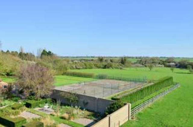  Image of 5 bedroom Detached house for sale in Burton Pedwardine Sleaford NG34 at Burton Pedwardine Sleaford, NG34 0BX