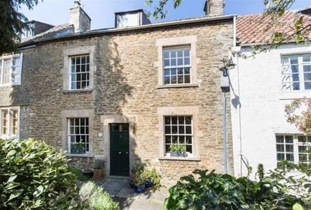  Image of 3 bedroom Mews for sale in Button Street Frome BA11 at Frome, BA11 3DR