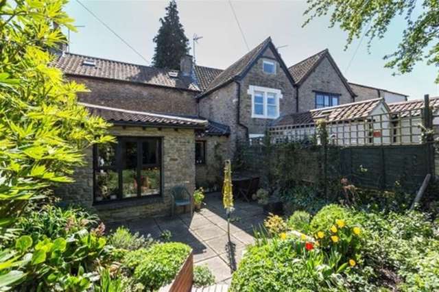  Image of 3 bedroom Mews for sale in Button Street Frome BA11 at Frome, BA11 3DR