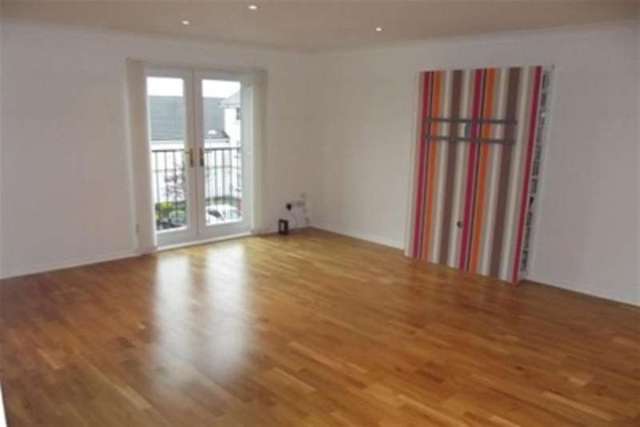  Image of 2 bedroom Flat to rent in Cadder Court Gartcosh Glasgow G69 at Glasgow, G69 8FB