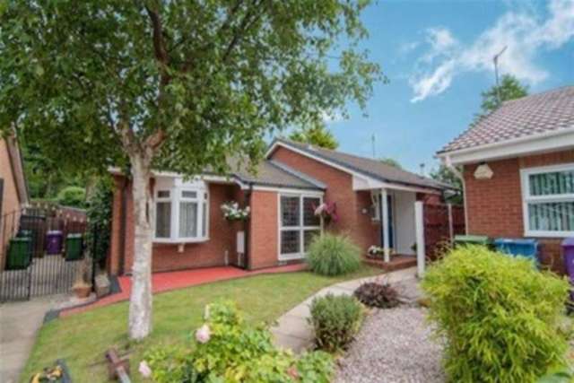  Image of 1 bedroom Bungalow to rent in Camellia Court Liverpool L17 at Liverpool, L17 7HW