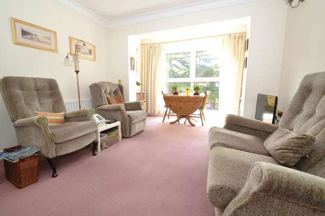  Image of 2 bedroom Flat for sale in Canford Cliffs Road Canford Cliffs Poole BH13 at 162-164 Canford Cliffs Road Canford Cliffs Poole, BH13 7EL