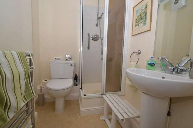  Image of 2 bedroom Flat for sale in Canford Cliffs Road Canford Cliffs Poole BH13 at 162-164 Canford Cliffs Road Canford Cliffs Poole, BH13 7EL