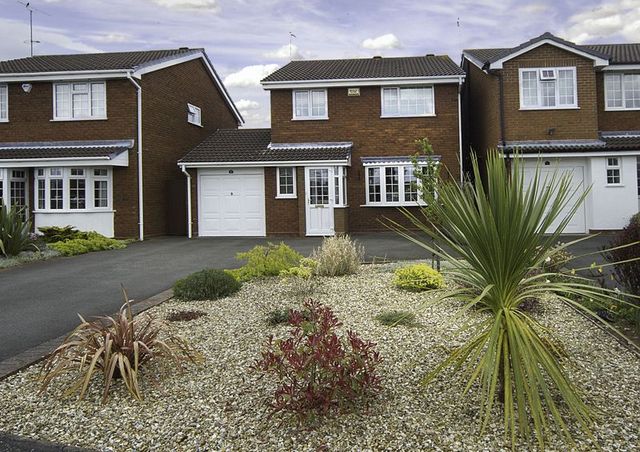  Image of 4 bedroom Detached house for sale in Carisbrooke Road Perton Wolverhampton WV6 at Carisbrooke Road Perton Wolverhampton, WV6 7UU