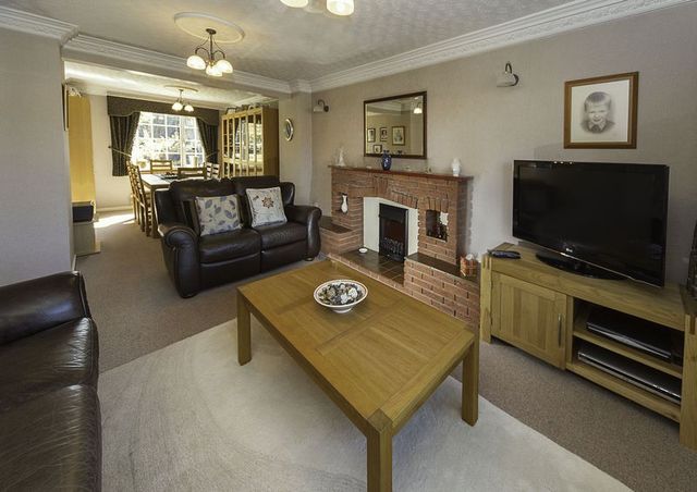  Image of 4 bedroom Detached house for sale in Carisbrooke Road Perton Wolverhampton WV6 at Carisbrooke Road Perton Wolverhampton, WV6 7UU