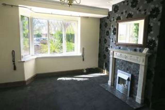  Image of 3 bedroom Semi-Detached house to rent in Casson Avenue East Ardsley Wakefield WF3 at Casson Avenue East Ardsley Wakefield, WF3 2EG