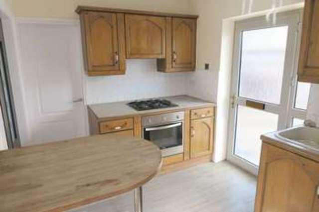  Image of 3 bedroom Semi-Detached house to rent in Casson Avenue East Ardsley Wakefield WF3 at Casson Avenue East Ardsley Wakefield, WF3 2EG