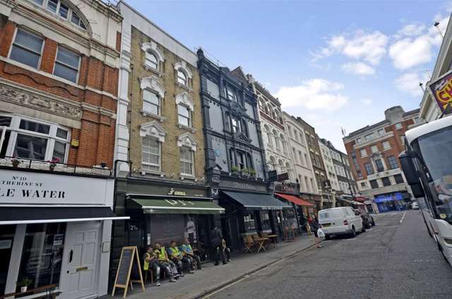  Image of Studio flat to rent in Catherine Street London WC2B at Catherine Street Covent Garden London, WC2B 5JS