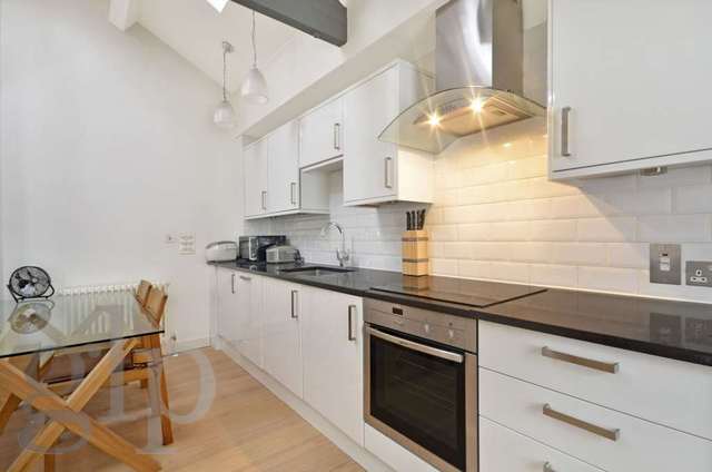  Image of Studio flat to rent in Catherine Street London WC2B at Catherine Street Covent Garden London, WC2B 5JS