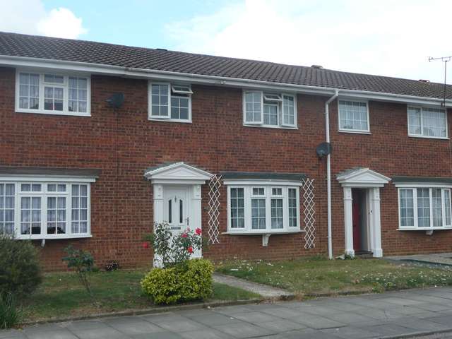  Image of 3 bedroom Terraced house to rent in Brooklands Road Bletchley Milton Keynes MK2 at Bletchley  Fenny Stratford, MK2 2RN