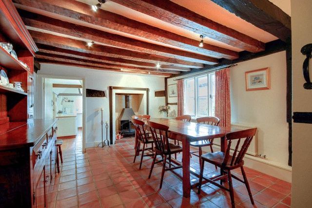  Image of 5 bedroom Detached house for sale in Aylesbury Road Wendover Aylesbury HP22 at Aylesbury Road Wendover Wendover, HP22 6JQ