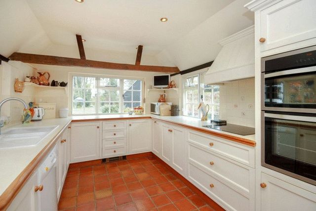  Image of 5 bedroom Detached house for sale in Aylesbury Road Wendover Aylesbury HP22 at Aylesbury Road Wendover Wendover, HP22 6JQ