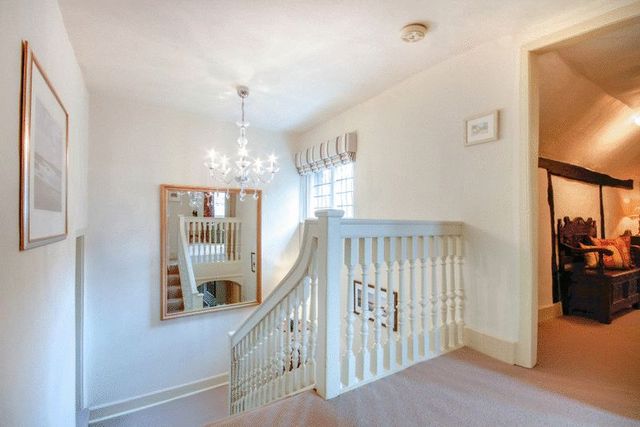  Image of 5 bedroom Detached house for sale in Aylesbury Road Wendover Aylesbury HP22 at Aylesbury Road Wendover Wendover, HP22 6JQ