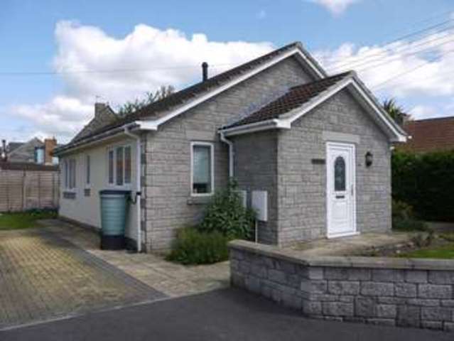  Image of 2 bedroom Detached house to rent in Chancellor Road Walton Street BA16 at Chancellor Road  Walton, BA16 9RX