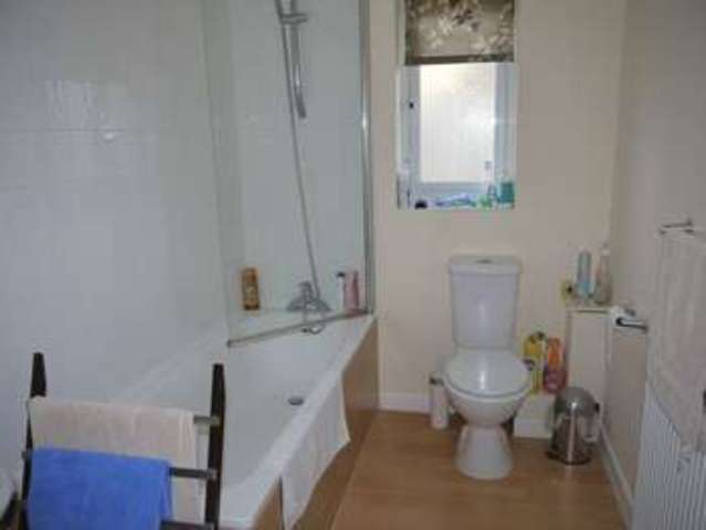  Image of 2 bedroom Detached house to rent in Chancellor Road Walton Street BA16 at Chancellor Road  Walton, BA16 9RX
