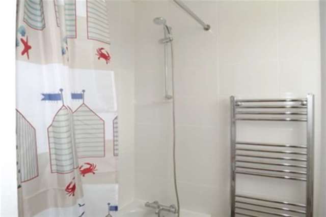  Image of 3 bedroom Detached house to rent in Victoria Avenue Chard TA20 at Chard, TA20 1HE