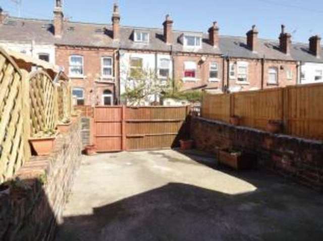  Image of 4 bedroom Terraced house for sale in Chatsworth Place Harrogate HG1 at Harrogate North Yorkshire Bilton, HG1 5HR