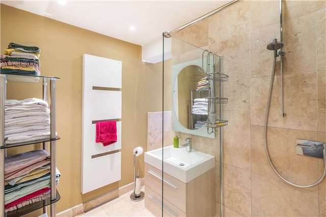  Image of 4 bedroom Detached house for sale in Chelsham Common Warlingham CR6 at Warlingham Surrey Chelsham, CR6 9PB