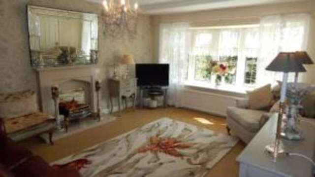 Image of 4 bedroom Bungalow for sale in Cheshire Close Newton-Le-Willows WA12 at Newton-Le-Willows Merseyside Newton-le-Willows, WA12 8PY