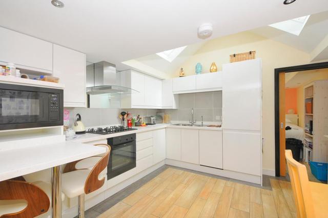  Image of 2 bedroom Terraced house to rent in Chestnut Avenue Esher KT10 at Esher Surrey Surrey, KT10 8JL