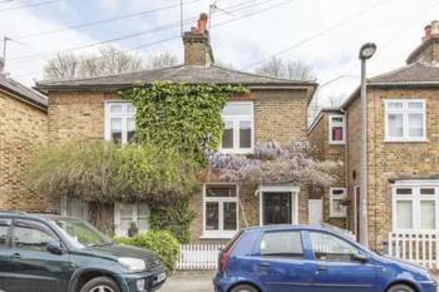  Image of 2 bedroom Terraced house to rent in Chestnut Road Twickenham TW2 at Chestnut Road Twickenham Twickenham, TW2 5QZ