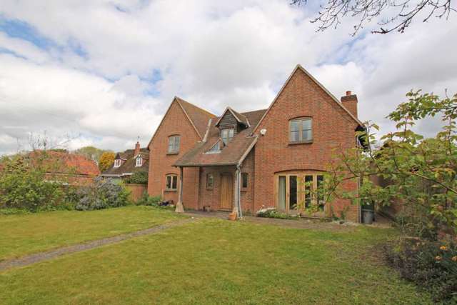  Image of 3 bedroom Detached house to rent in Church Road Blewbury Didcot OX11 at Church Road Blewbury Didcot, OX11 9PY