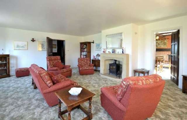  Image of 6 bedroom Detached house for sale in Church Road Mountnessing Brentwood CM13 at Church Road  Mountnessing, CM13 1UH