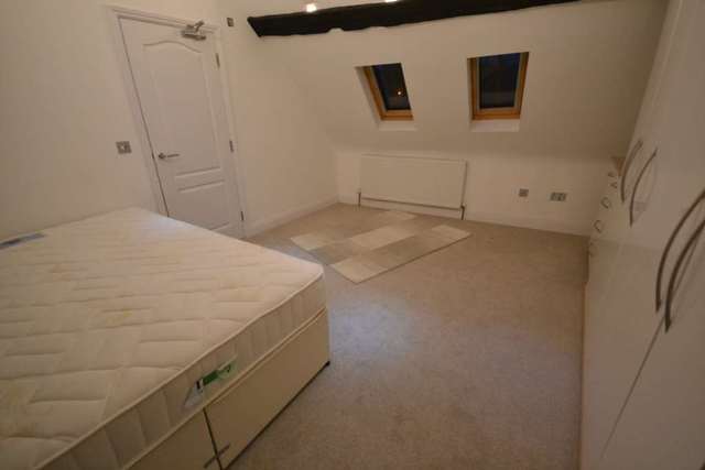  Image of 2 bedroom Detached house to rent in Church Street Caversham Reading RG4 at Church Street Caversham Reading, RG4 8AT