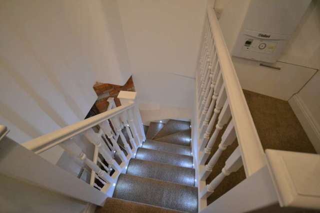  Image of 2 bedroom Detached house to rent in Church Street Caversham Reading RG4 at Church Street Caversham Reading, RG4 8AT