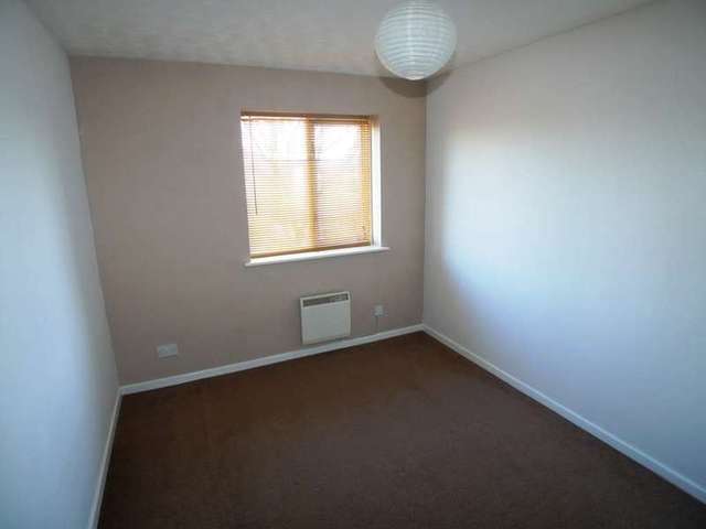  Image of 1 bedroom Flat to rent in Churchill Close Dartford DA1 at Churchill Close  Dartford, DA1 1QL