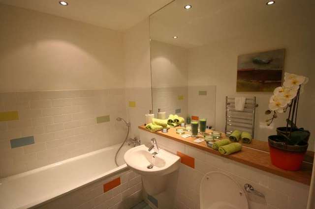  Image of 2 bedroom Apartment to rent in Waterloo Square Newcastle upon Tyne NE1 at City Quadrant  newcastle upon tyne, NE1 4DP