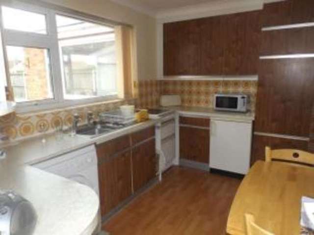  Image of 3 bedroom Bungalow for sale in Woodlands Close Clacton-on-Sea CO15 at Clacton-on-Sea Essex Great Clacton, CO15 4RU