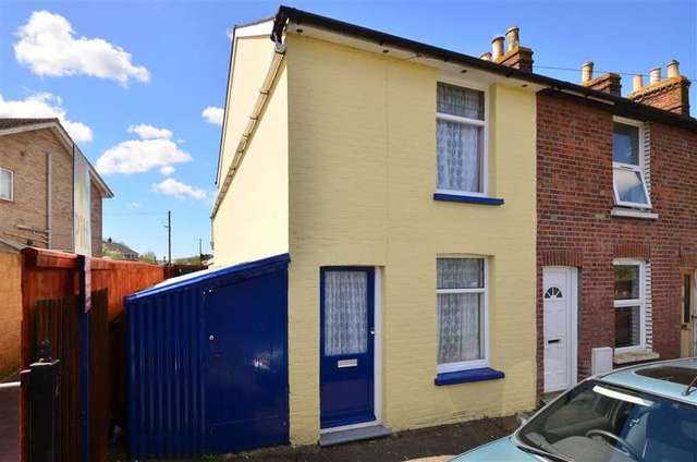  Image of 3 bedroom End of Terrace for sale in Clarendon Place Newport PO30 at Newport Isle of Wight Newport, PO30 1RB