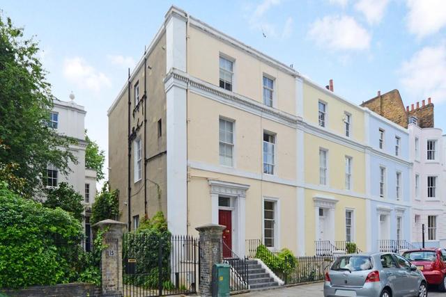  Image of 1 bedroom Ground Flat for sale in Clarendon Road London W11 at Clarendon Road  Holland Park, W11 4JB