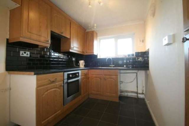  Image of 3 bedroom Apartment to rent in Clun Road Wick Littlehampton BN17 at Littlehampton Wick, BN17 7ET