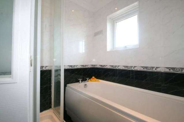  Image of 3 bedroom Apartment to rent in Clun Road Wick Littlehampton BN17 at Littlehampton Wick, BN17 7ET