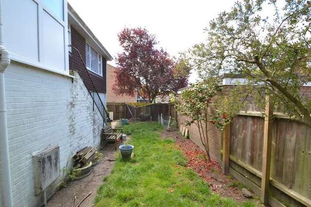  Image of 2 bedroom Flat for sale in Stirrup Close Wimborne BH21 at Colehill  Wimborne, BH21 2UQ